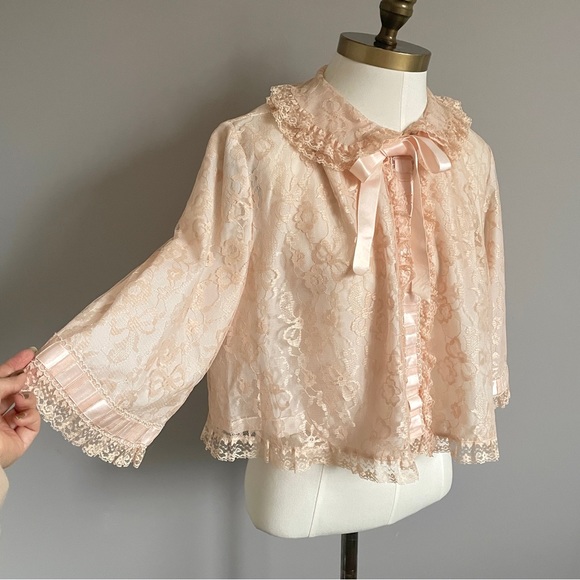 Vintage Other - Vintage Odette Barsa Peach Cropped Lace Satin Trim Bolero Shawl Bed Jacket - S/M